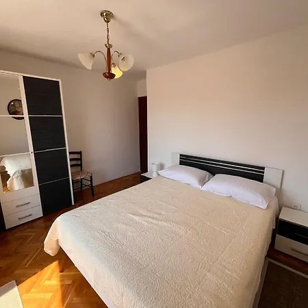 Julieta With Balcony And Grill - By Ta Leut Agency Apartament