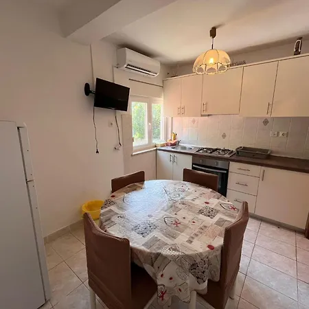 Apartament Julieta With Balcony And Grill - By Ta Leut Agency Privlaka (Zadar)