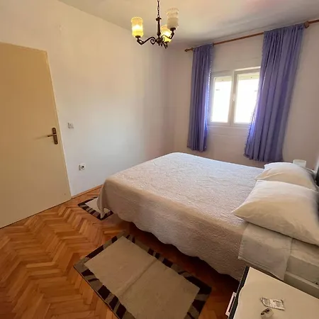 Apartament Julieta With Balcony And Grill - By Ta Leut Agency
