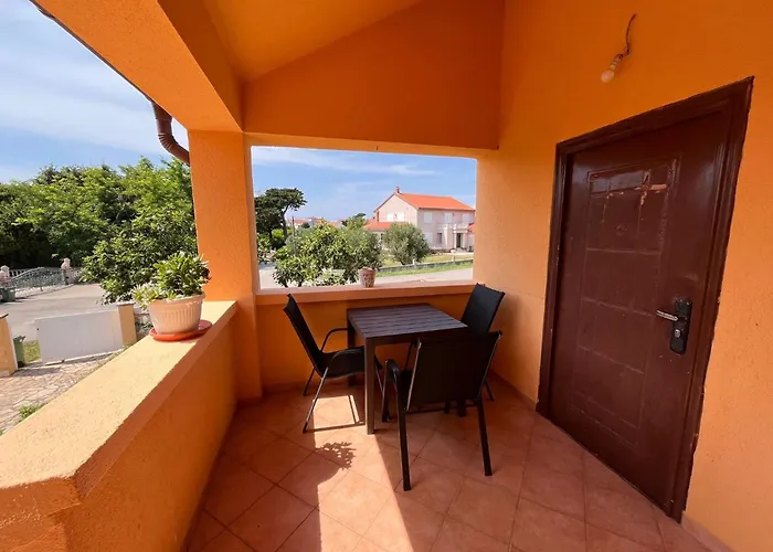 Lägenhet Julieta With Balcony And Grill - By Ta Leut Agency Privlaka (Zadar)