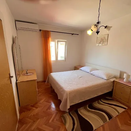 Julieta With Balcony And Grill - By Ta Leut Agency Privlaka (Zadar)